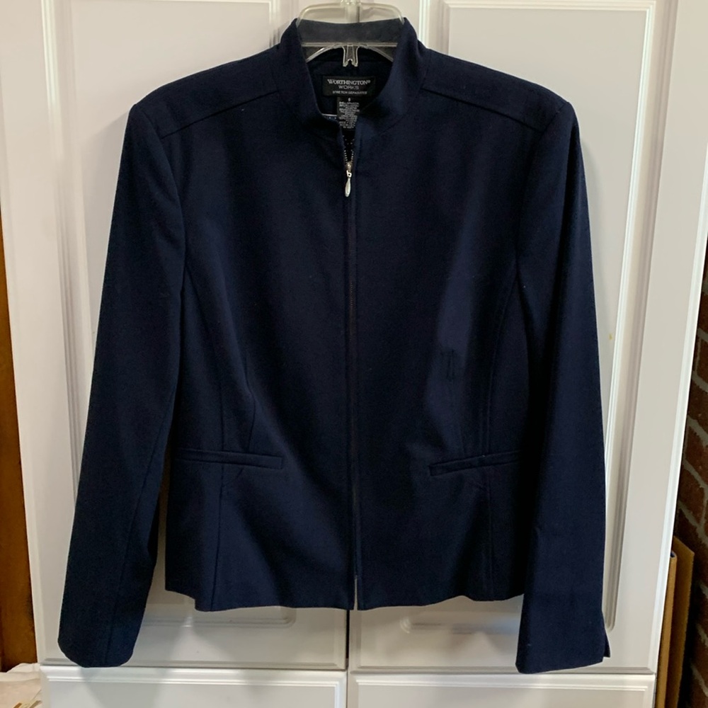 Ladies size 8 navy blue jacket by Worthington Works.